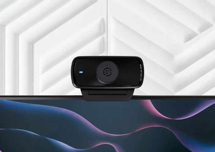 Facecam_MK2_Lifestyle_Shot_12 1