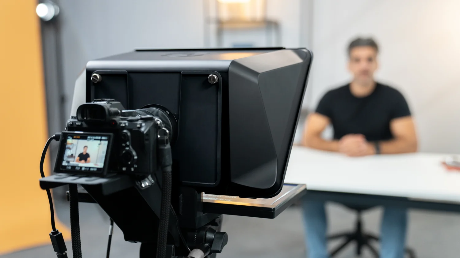 Prompter_XL_-_Lifestyle_1.