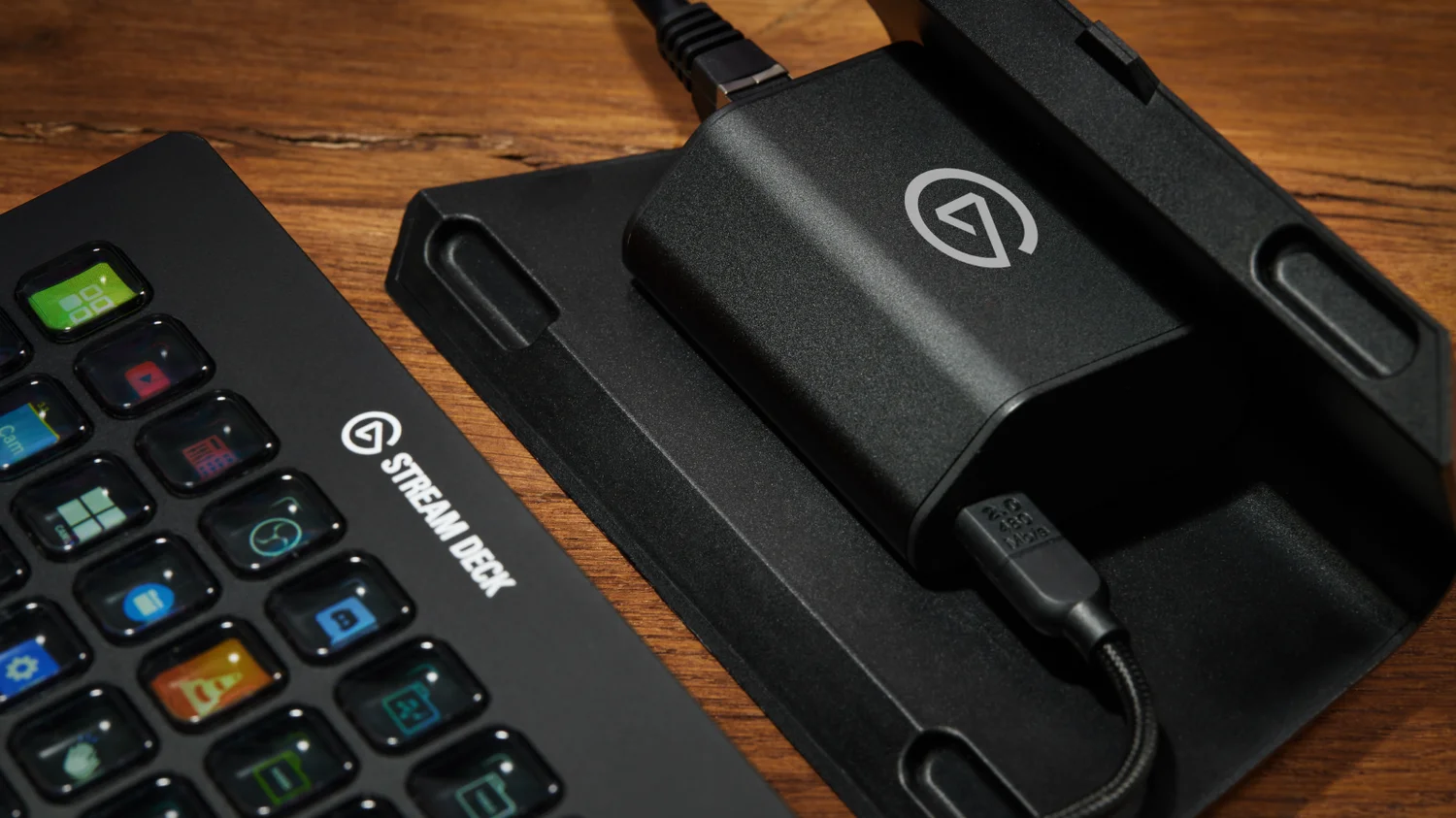 Elgato Stream Deck USB接続 Elgato Stream Deck USB接続 レビュー】Stream Deck +がパワーアップ