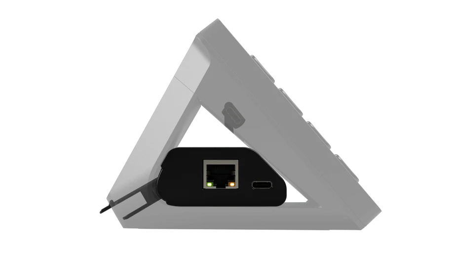 Stream_Deck_Network_Dock_Device_Shots_22_No_Shadow