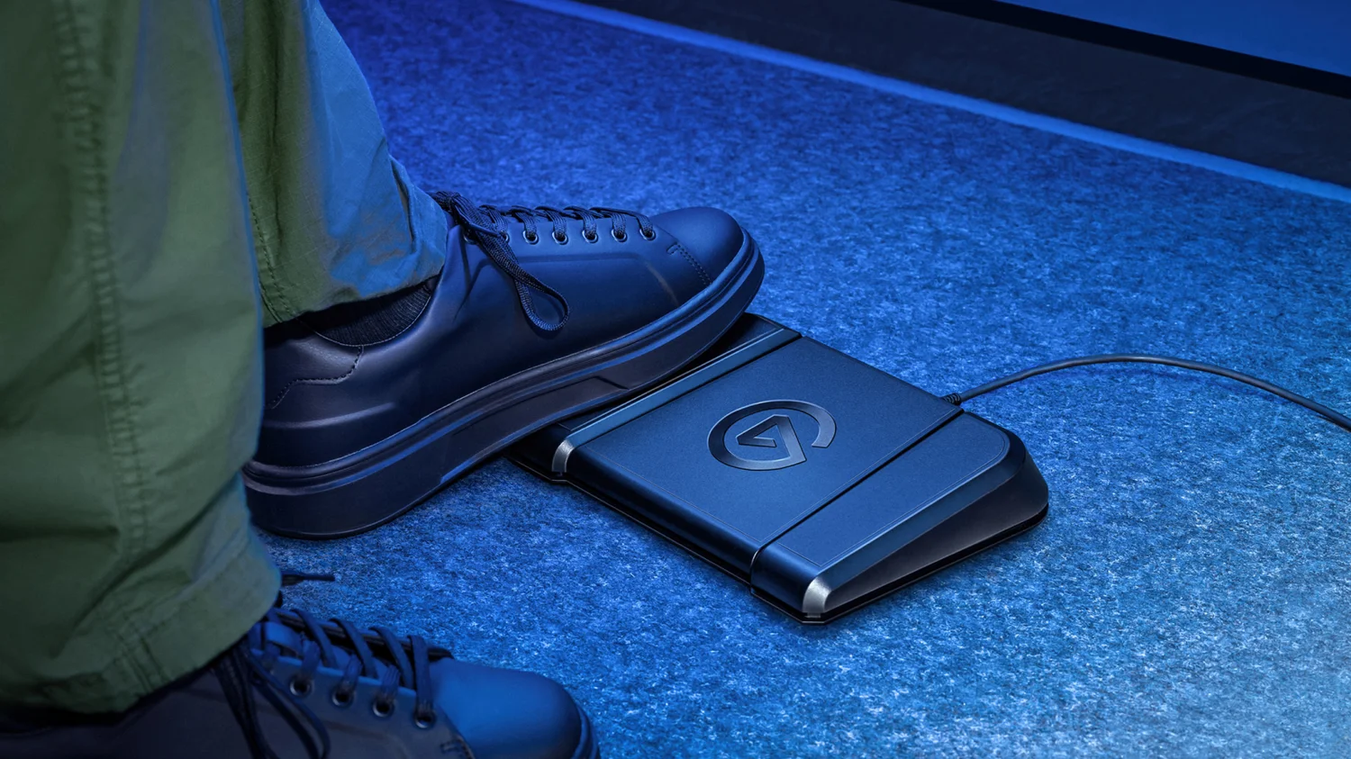 Elgato Stream Deck Pedal — Quick Start Guide | Elgato Elgato Stream Deck Pedal — Quick Start Guide | Elgato