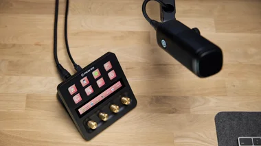 Wave XLR Dock - Heroshot 3