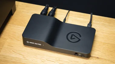 Wave XLR Pro - Lifestyle