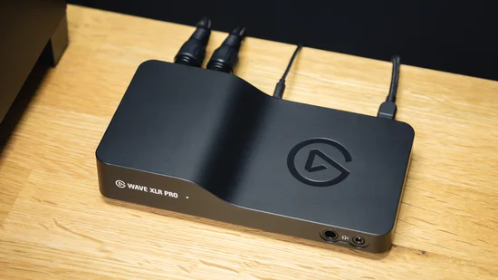 Wave XLR Pro - Lifestyle